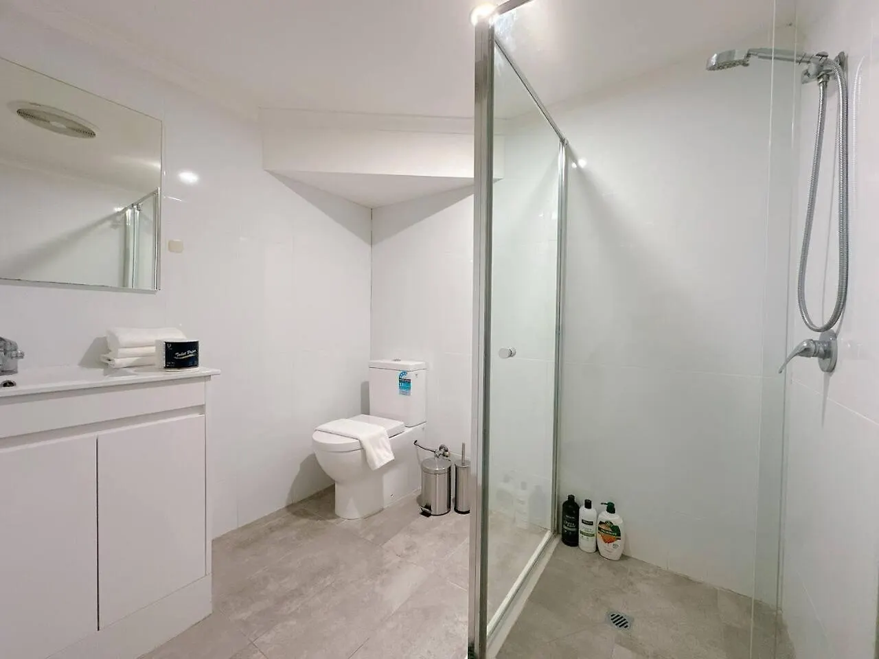 Comfy Unit Near Garden City Westfield Street Parking Μπρίσμπεϊν